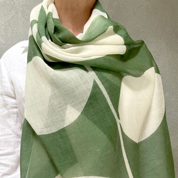 wool scarf, green