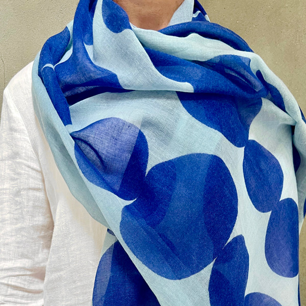 wool scarf, large blue dots